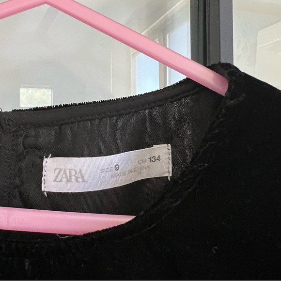 Zara Girls size 9 Sequin Puff Sleeve Velvet Bodysuit - Picture 2 of 4